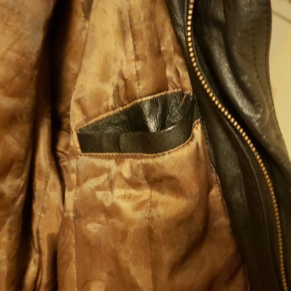 Leather jacket - Picture 5 of 7